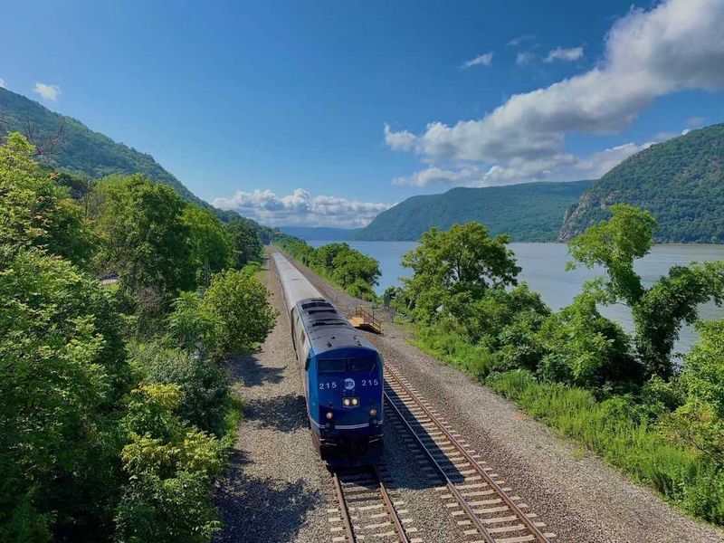 Hudson Valley Voyage