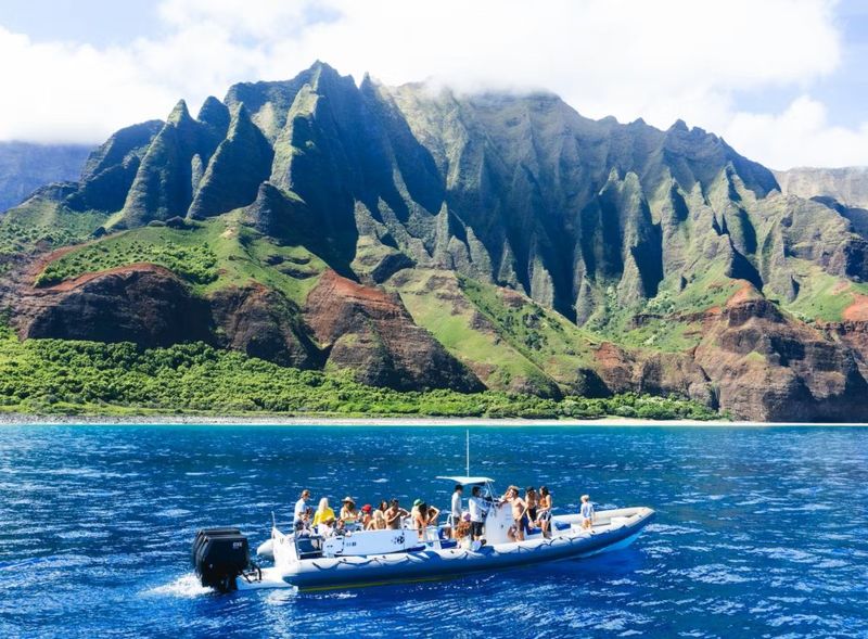 Nā Pali Coast Boat Tour