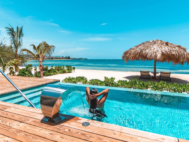 Combining Flight and Accommodation Packages