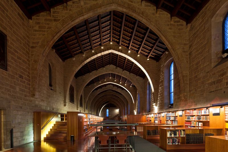 Biblioteca de Catalunya: Literary Sanctuary