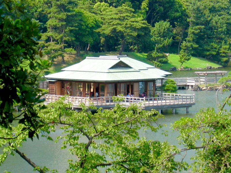 Hamarikyu Gardens' Tea House
