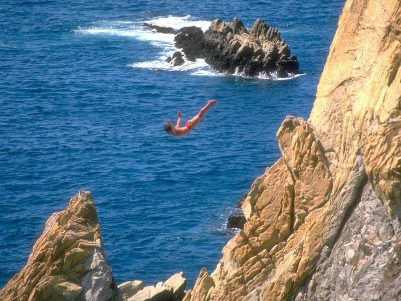 Cliff Diving in Acapulco