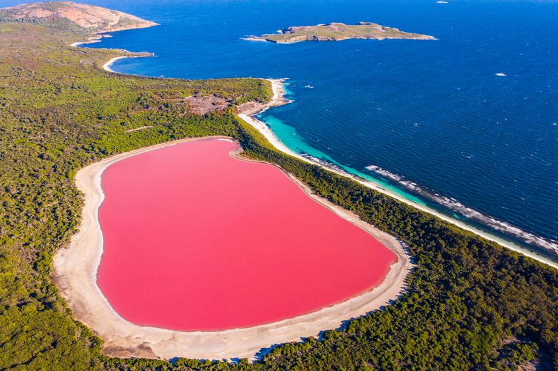 Lake Hillier