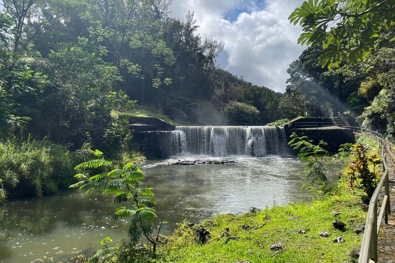 Kīlauea Stone Dam