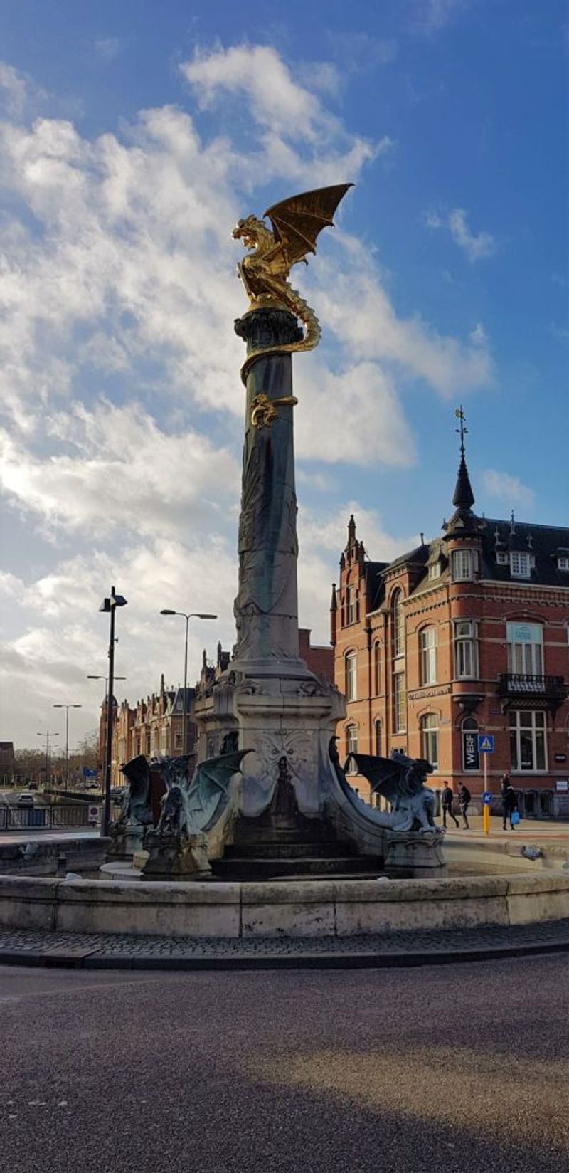 Den Bosch's Dragon Statue
