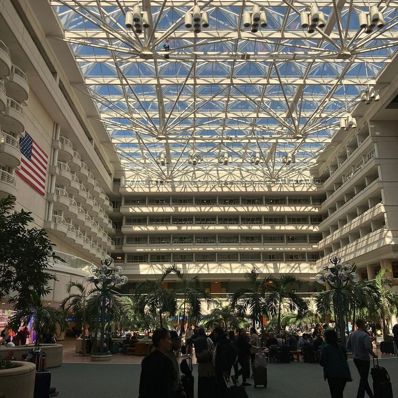 Orlando International Airport (MCO)