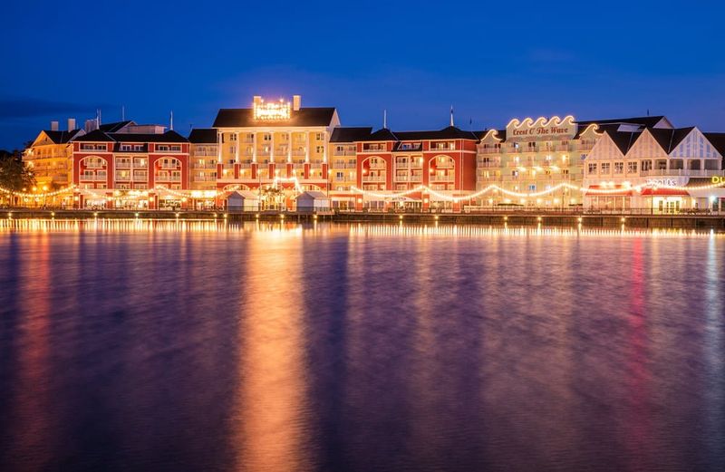Deluxe Resort Hotels