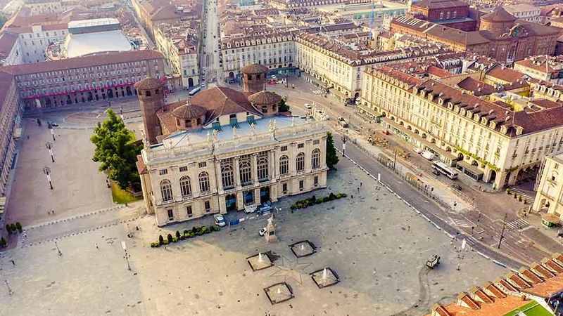 Piazza Castello