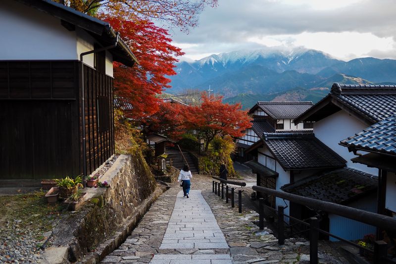 Magome-juku's Scenic Pathways