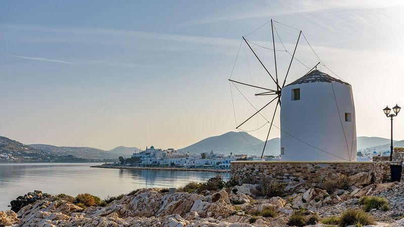 Paros