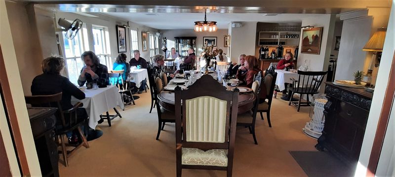 The Friendly Inn
