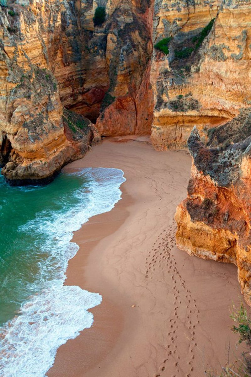 Praia Dona Ana, Portugal