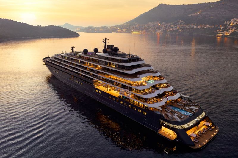 Luxury Yacht Cruises