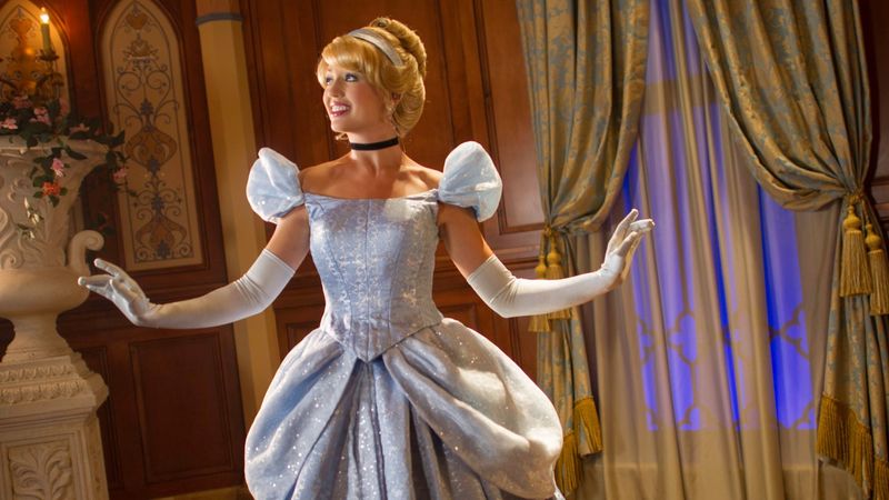 Meeting Disney Princesses at Fairytale Hall