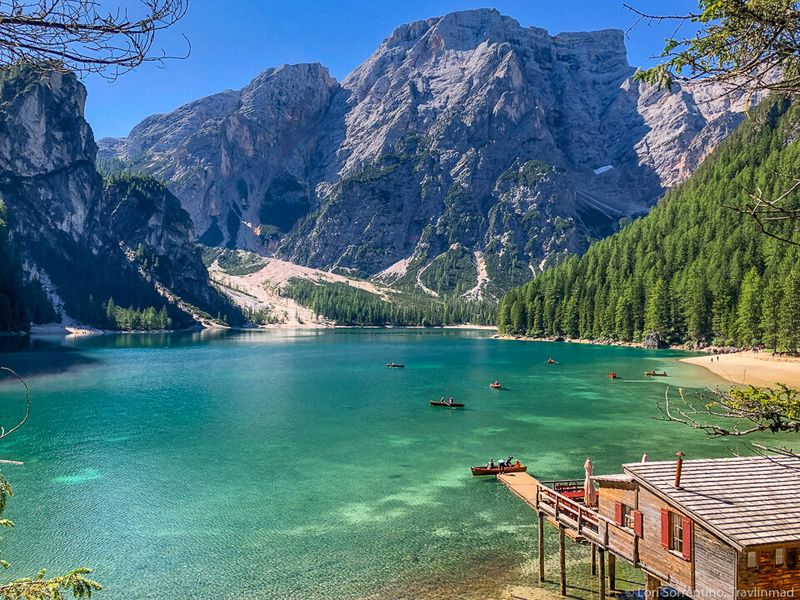 Lago di Braies – The Pearl of the Dolomites