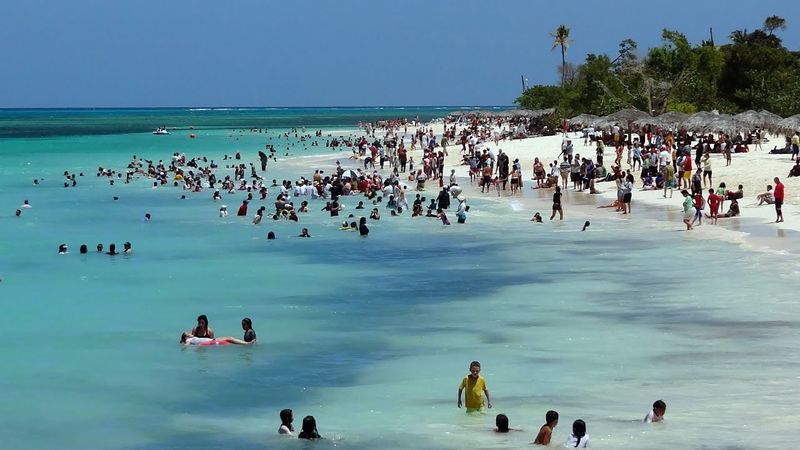 Guardalavaca Beach