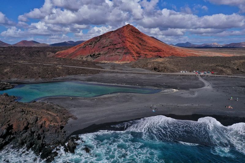 Playa de Montaña Bermeja