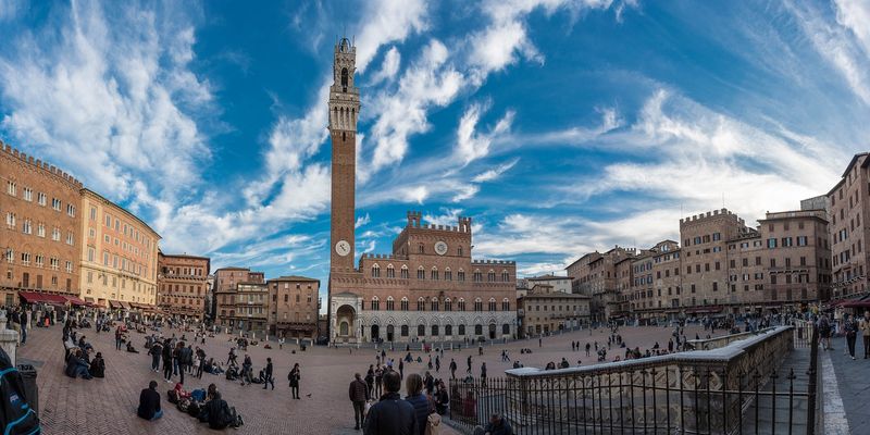 Siena's Medieval Romance