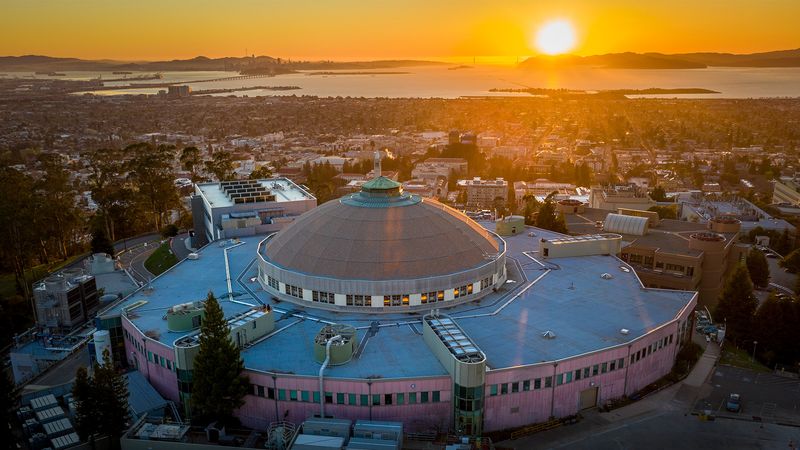 Tour the Lawrence Berkeley National Laboratory