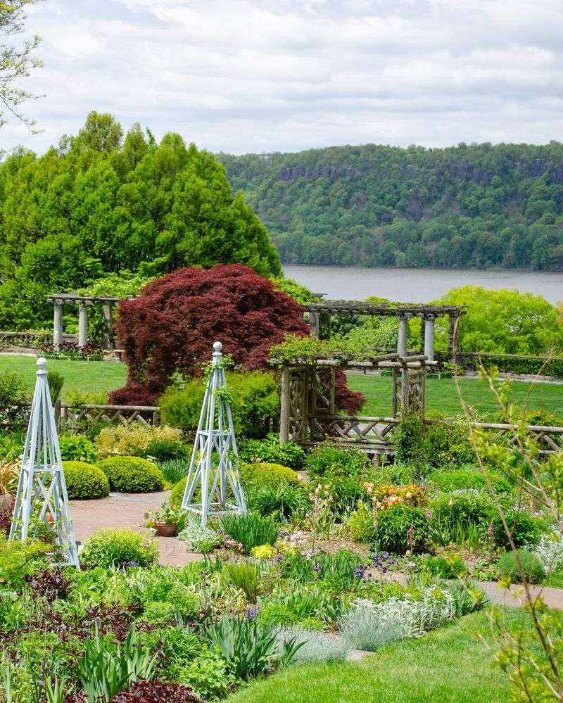 Wave Hill Public Gardens