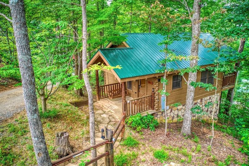 Rustic Cabin Retreats