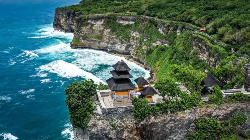 Uluwatu Beach