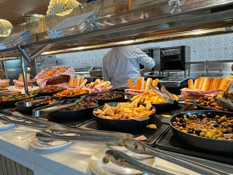 Buffet Line Decorum