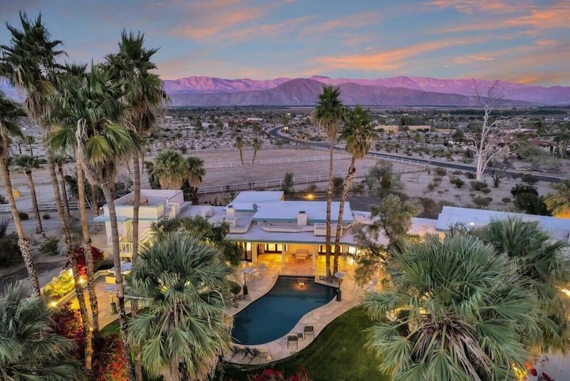 Starlit Desert Retreat