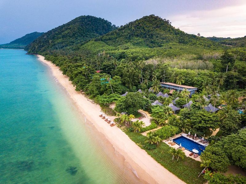 Go: Koh Libong