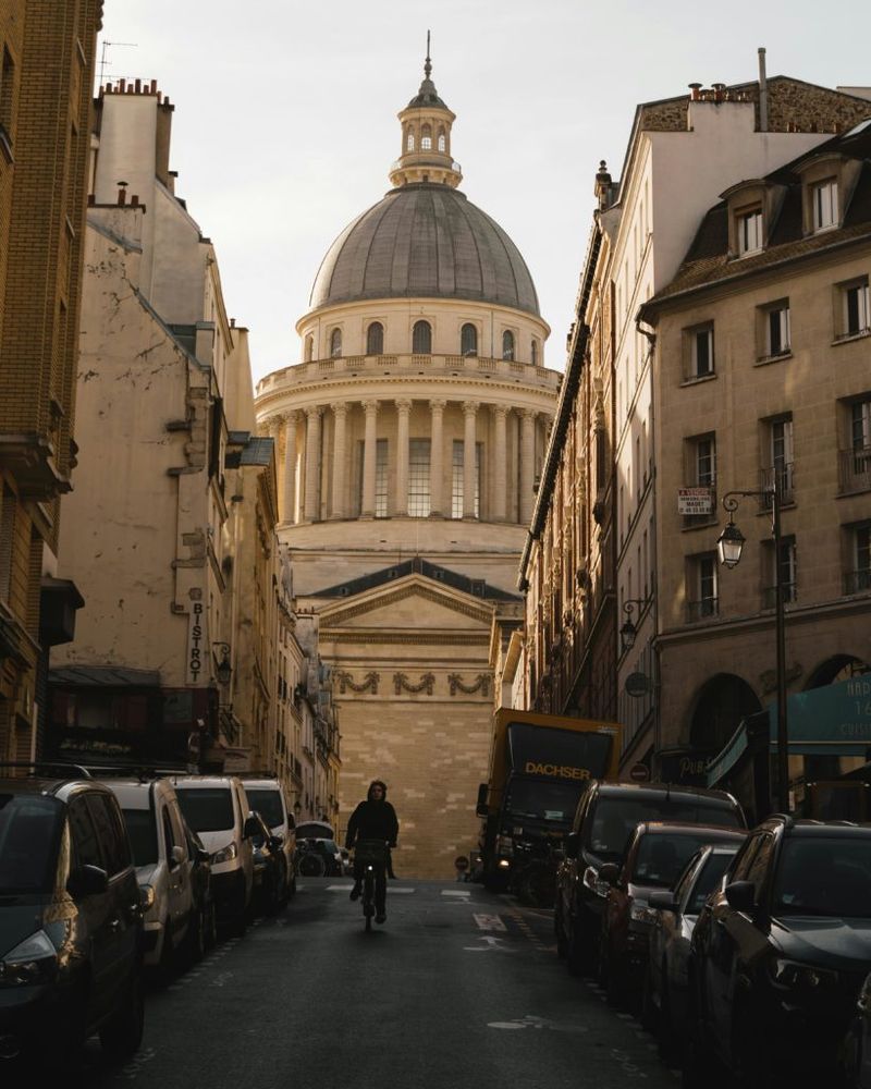 Louvre Museum
