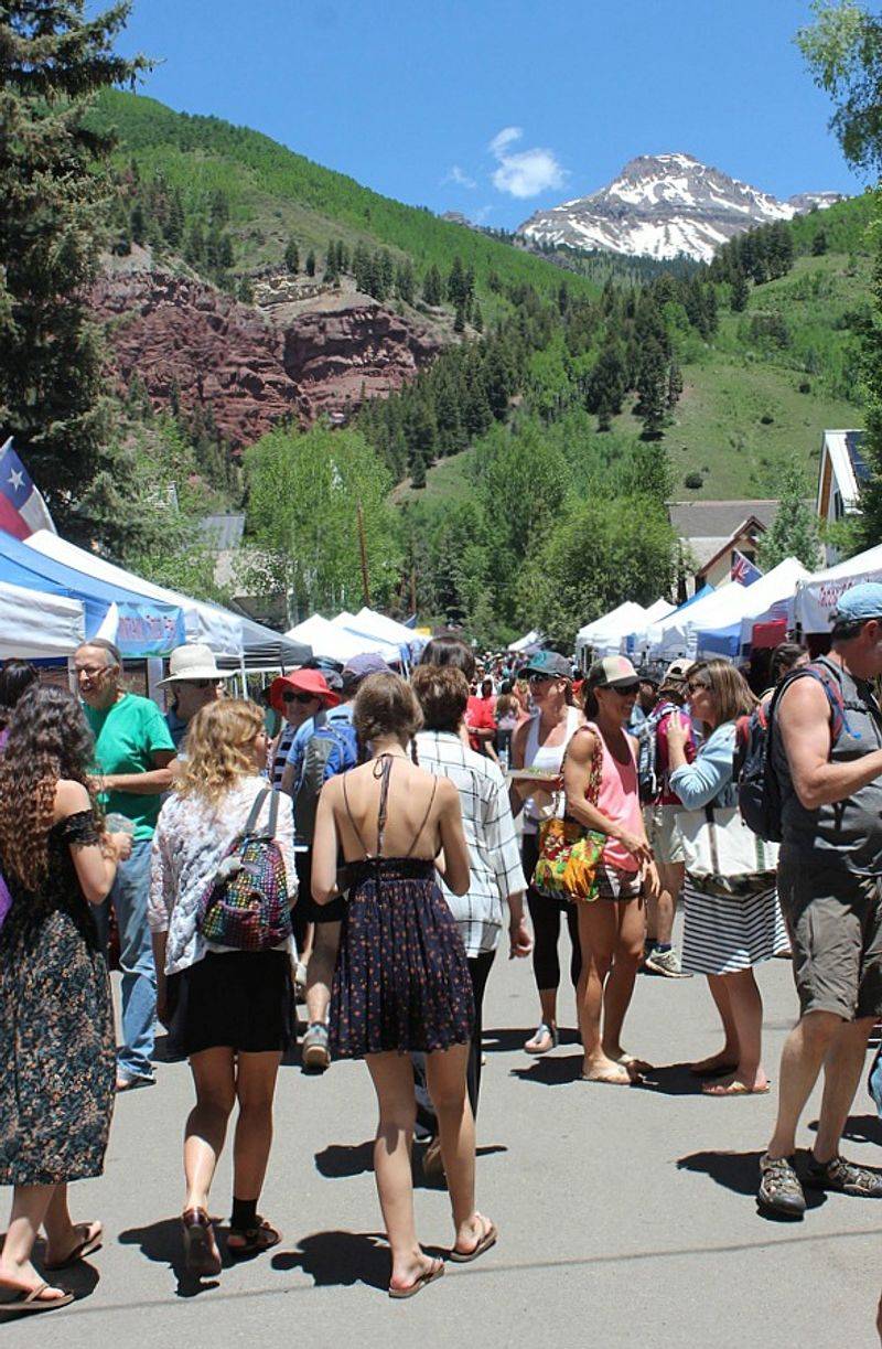 Farmers Market Frenzy