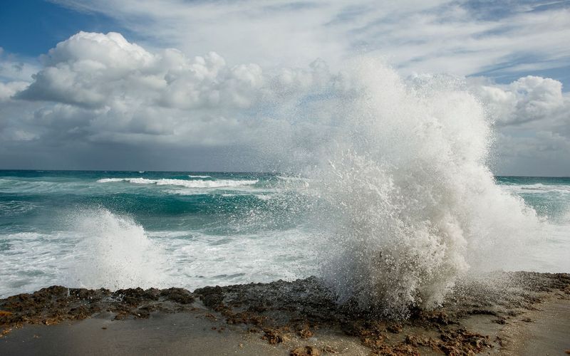 Blowing Rocks Preserve