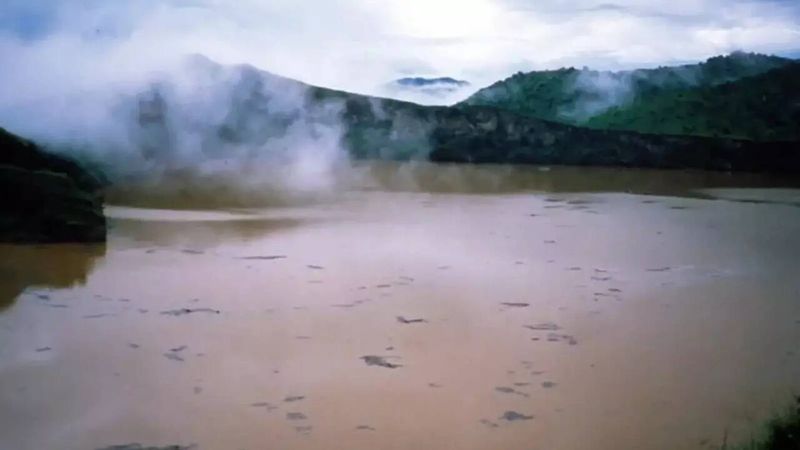 Lake Nyos
