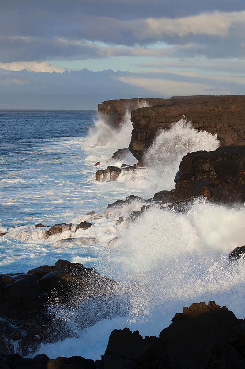 The Thunderous Waves