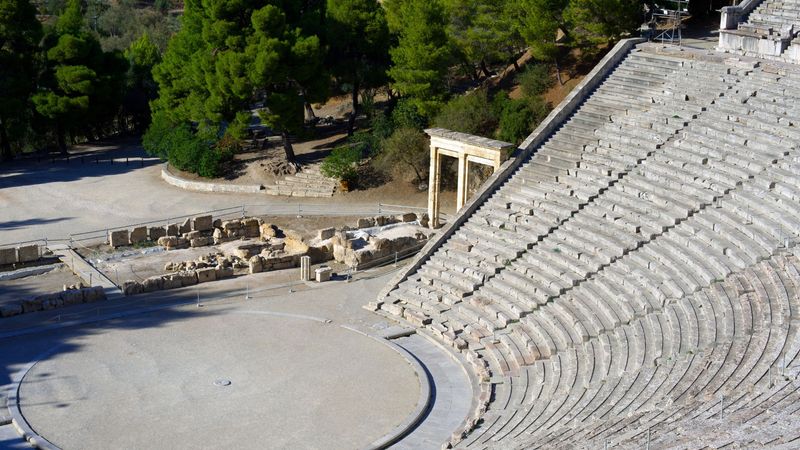 The Echoing Amphitheater