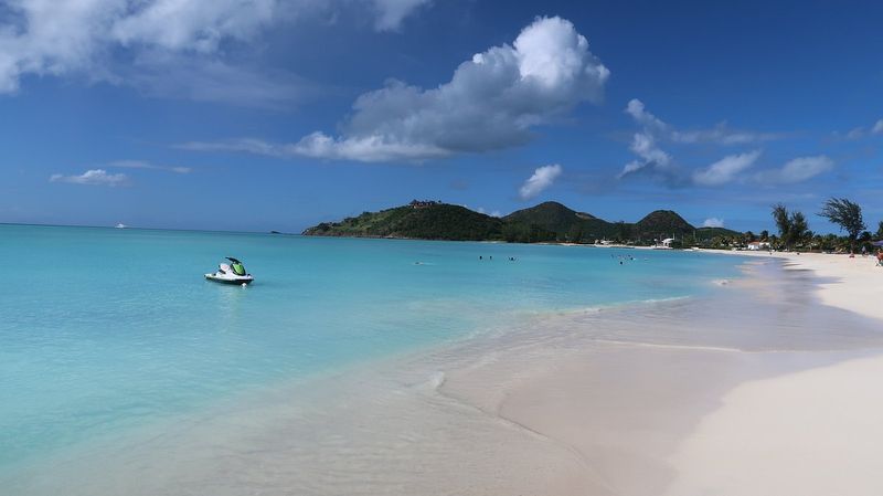 Jolly Harbour Beach, Antigua