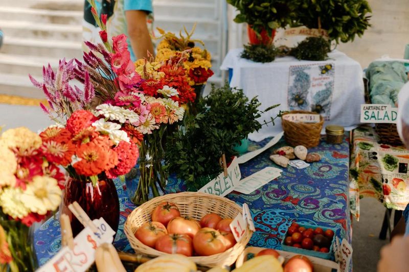 Charming Farmers' Market