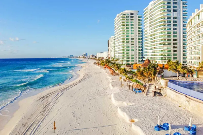 Cancún Beaches (Playa del Carmen/Cancún zone, Quintana Roo)