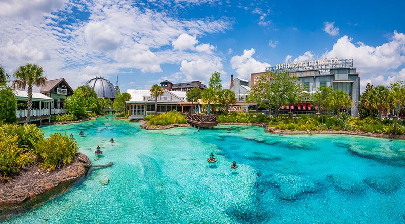 Explore Disney Springs for Free Entertainment