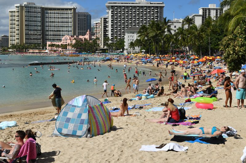 Skip: Waikiki Beach, Hawaii