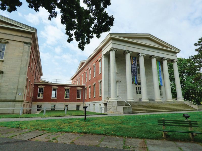Snug Harbor Cultural Center