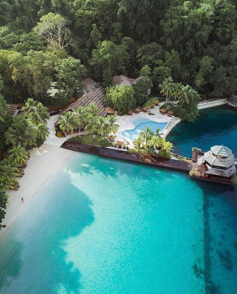 Glimmering Pearl Lagoon