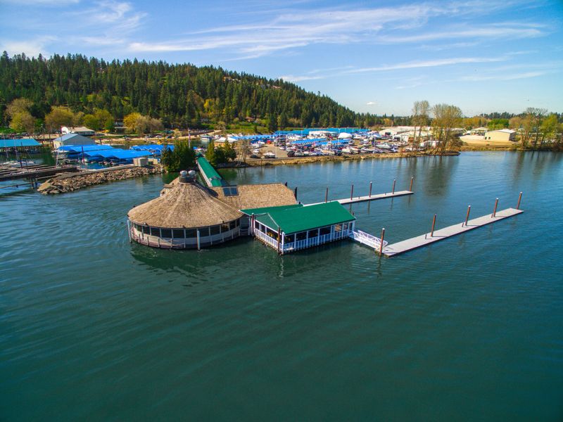 Idaho's Only Restaurant That Floats on Water