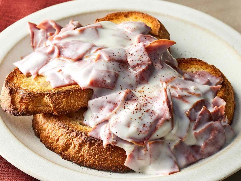 Creamed Chipped Beef on Toast: Military Meets Mainstream
