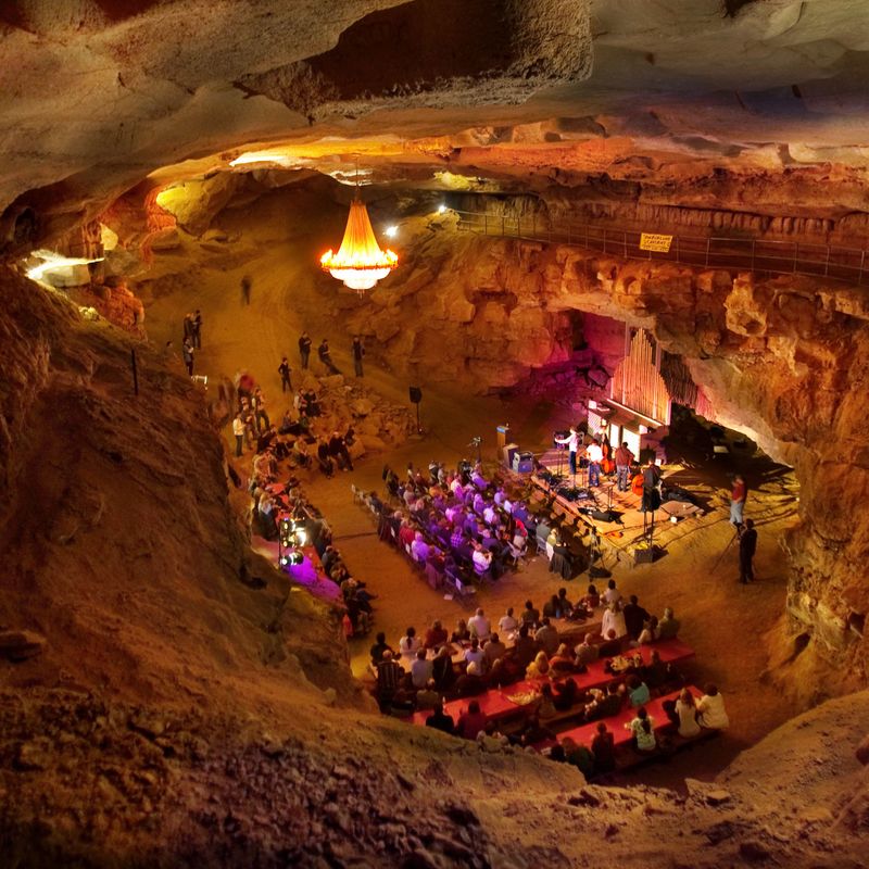 Cumberland Caverns
