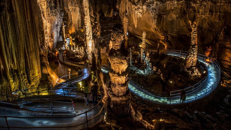Arkansas: Blanchard Springs Caverns