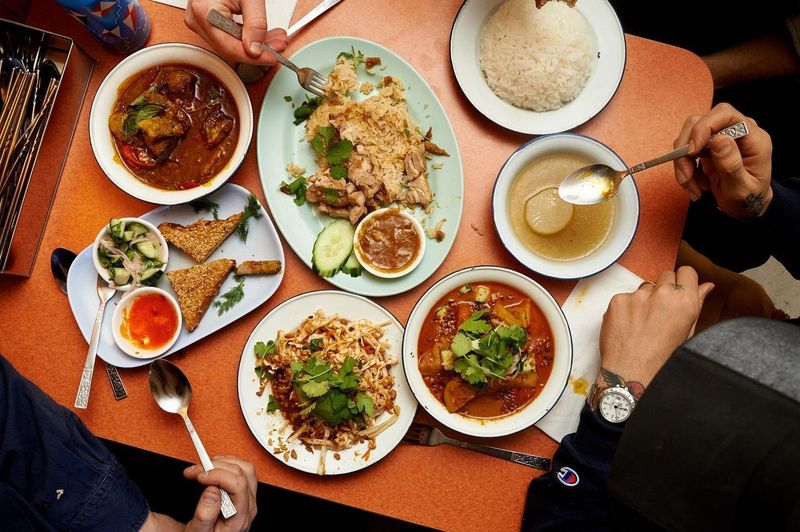 Dining Exclusively at Tourist Spots