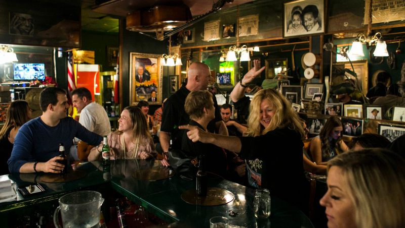 Café D'Mongo's Speakeasy
