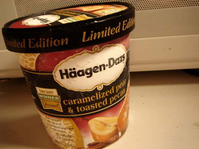 Haagen-Dazs Caramelized Pear & Toasted Pecan