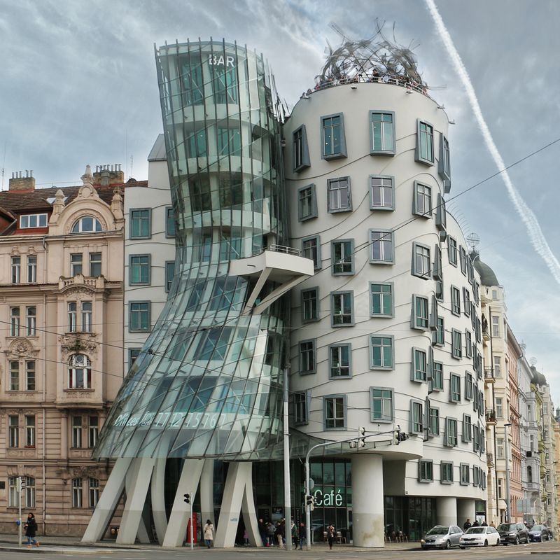 Dancing House's Architectural Tango